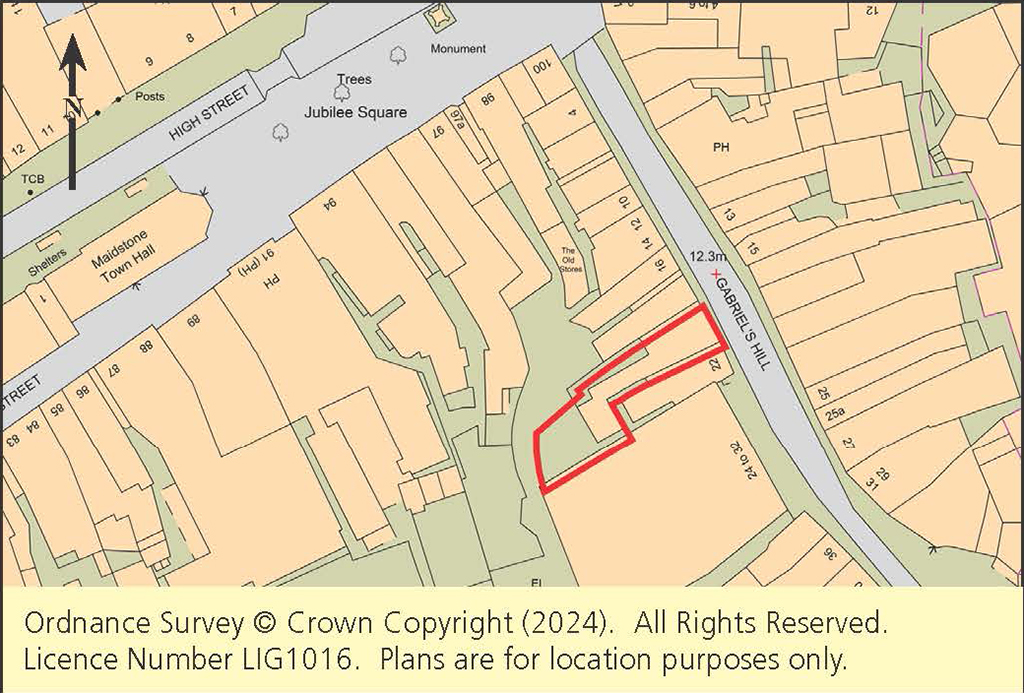 Lot: 40 - TOWN CENTRE COMMERCIAL INVESTMENT WITH PLANNING FOR CONVERSION OF UPPER FLOORS -